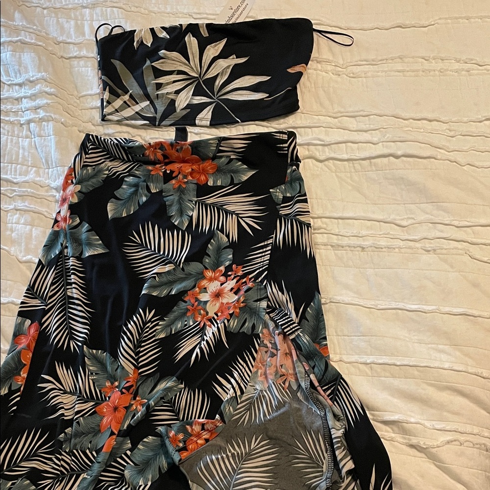 Windsor Black and White Patterned Skirt